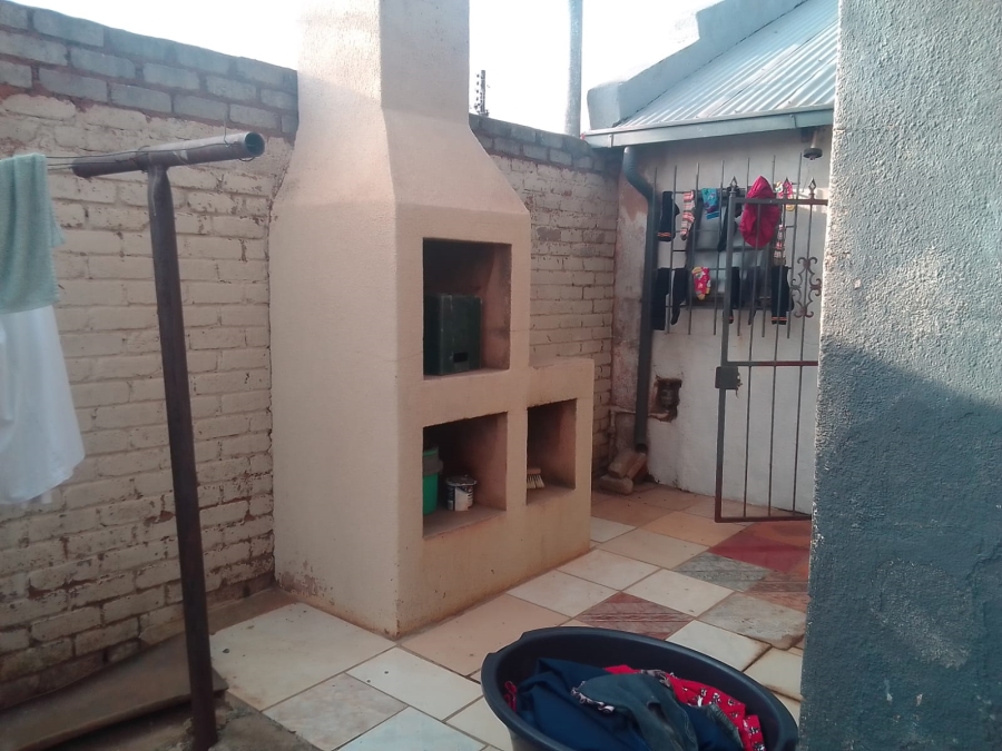 3 Bedroom Property for Sale in Toekomsrus Gauteng