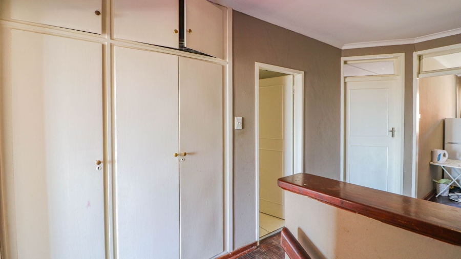 3 Bedroom Property for Sale in Highlands North Gauteng