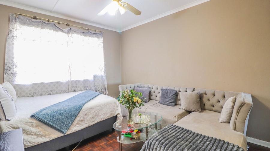 3 Bedroom Property for Sale in Highlands North Gauteng