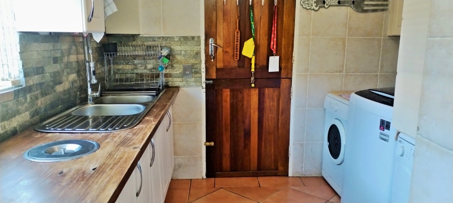 4 Bedroom Property for Sale in Rant En Dal Gauteng
