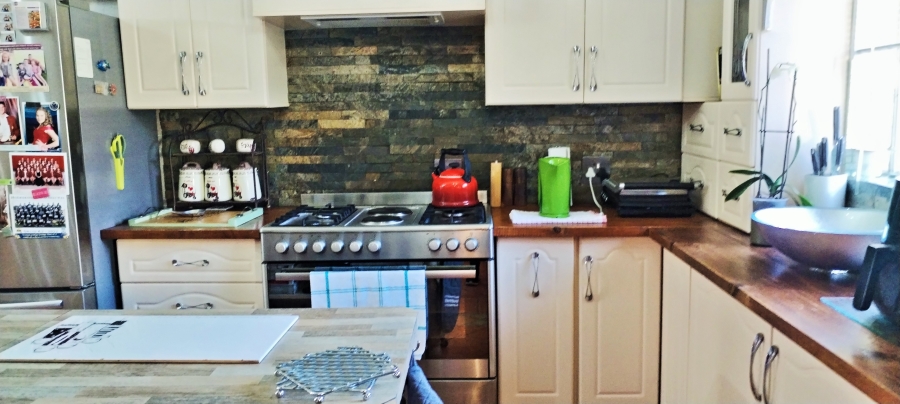 4 Bedroom Property for Sale in Rant En Dal Gauteng
