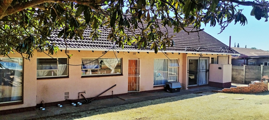 3 Bedroom Property for Sale in Rant En Dal Gauteng