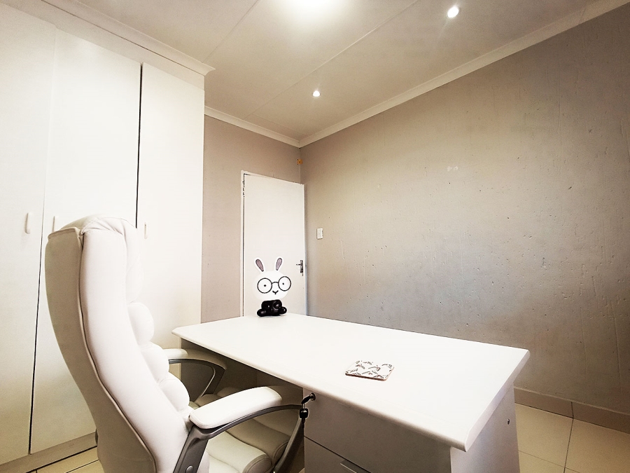 2 Bedroom Property for Sale in Lyndhurst Gauteng
