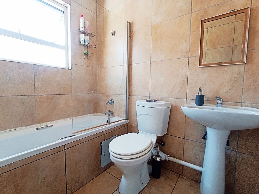 2 Bedroom Property for Sale in Lyndhurst Gauteng