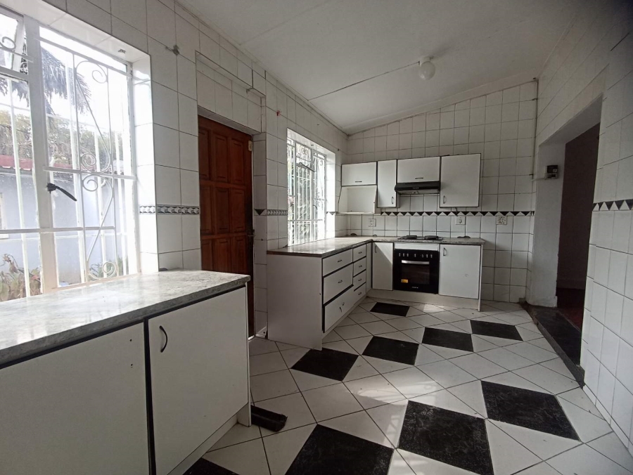 3 Bedroom Property for Sale in Orange Grove Gauteng