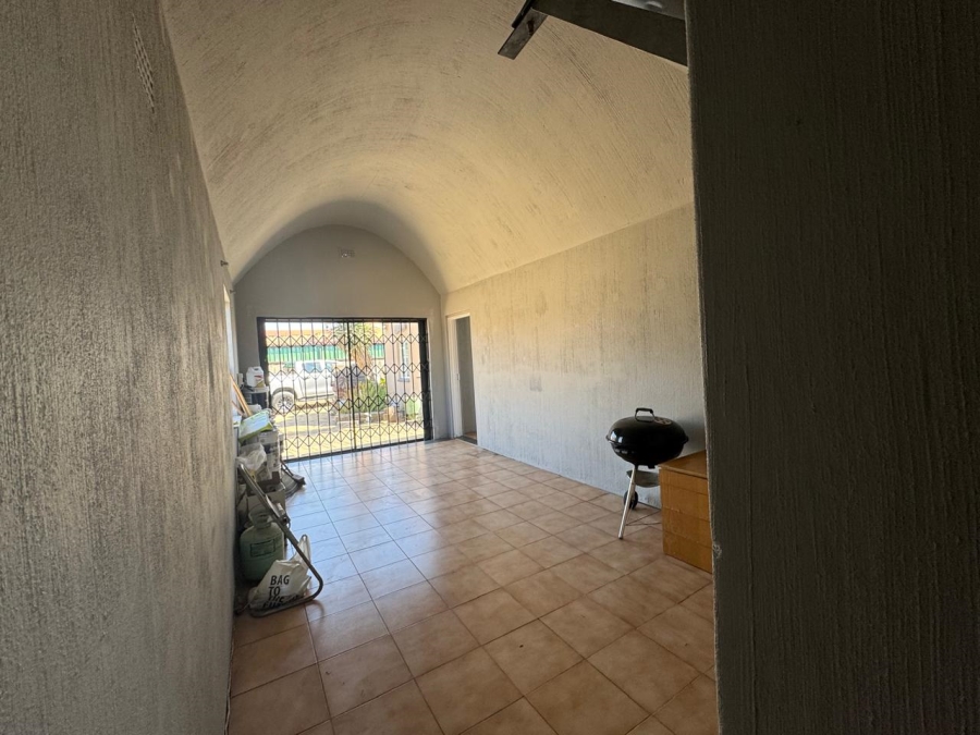 4 Bedroom Property for Sale in Mayberry Park Gauteng