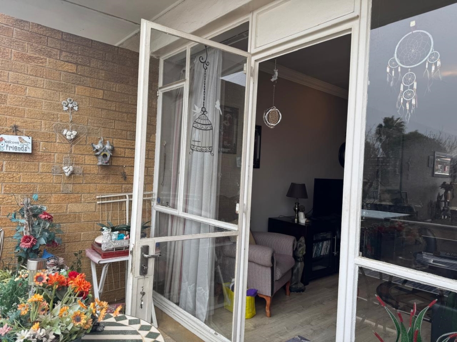 2 Bedroom Property for Sale in New Redruth Gauteng