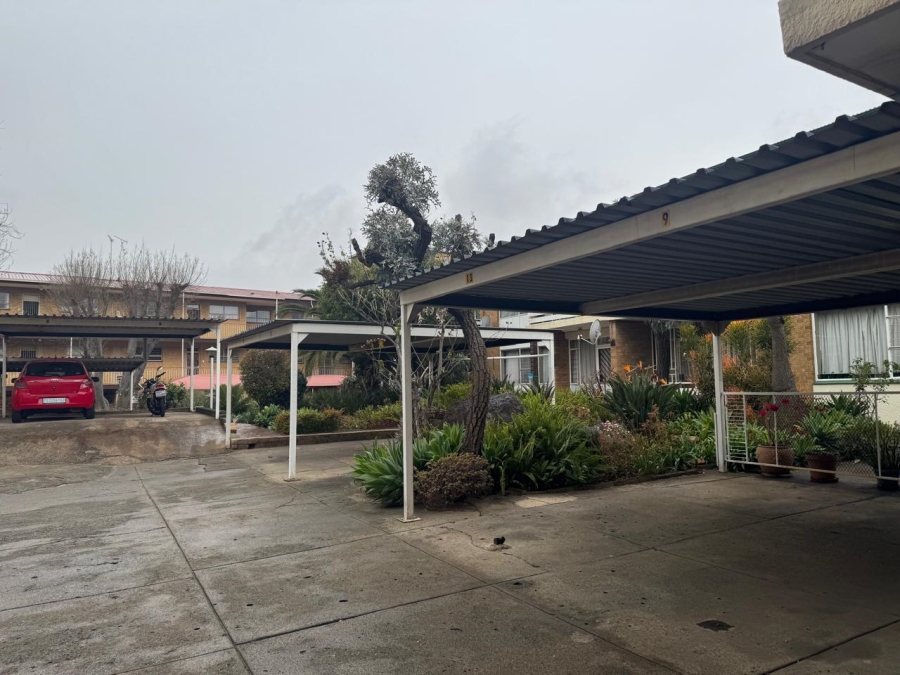 2 Bedroom Property for Sale in New Redruth Gauteng