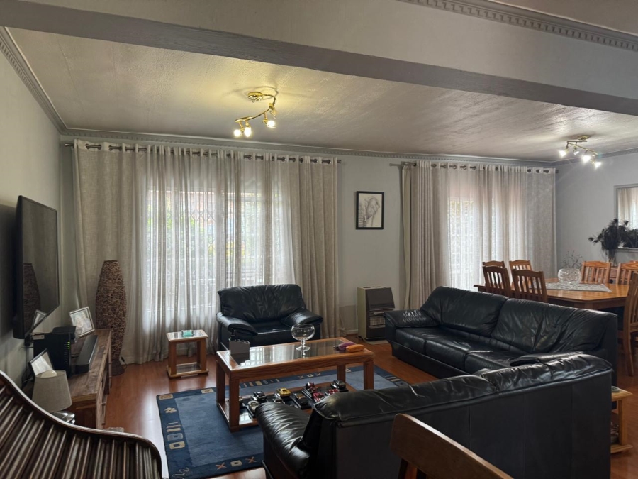 3 Bedroom Property for Sale in New Redruth Gauteng