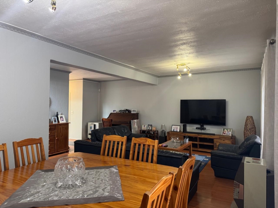 3 Bedroom Property for Sale in New Redruth Gauteng
