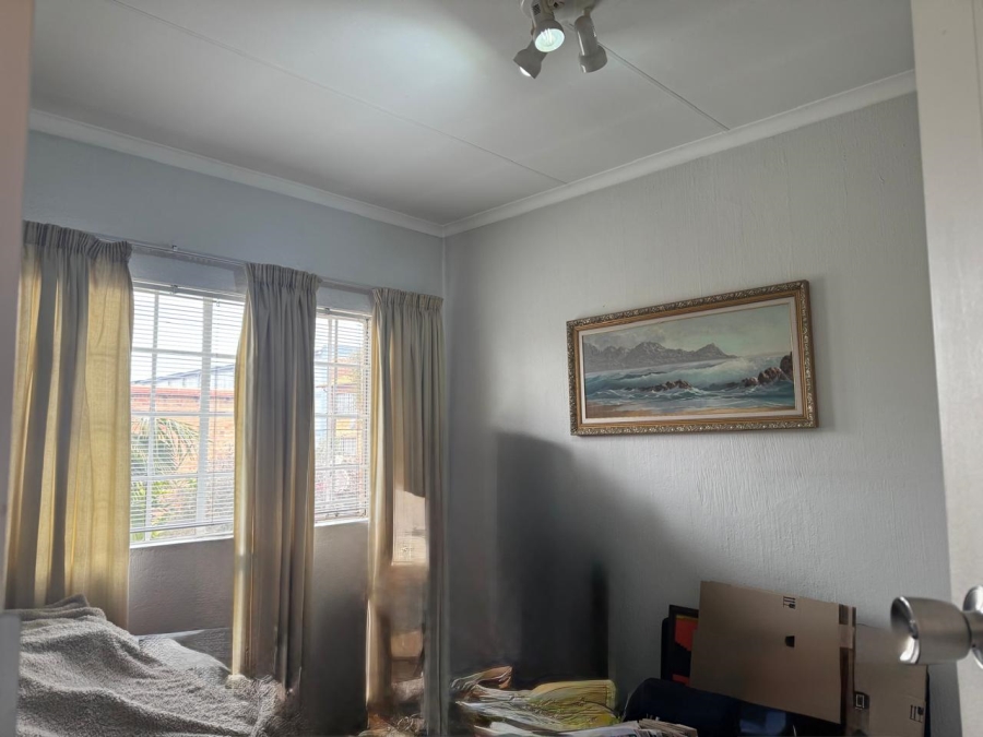 3 Bedroom Property for Sale in New Redruth Gauteng