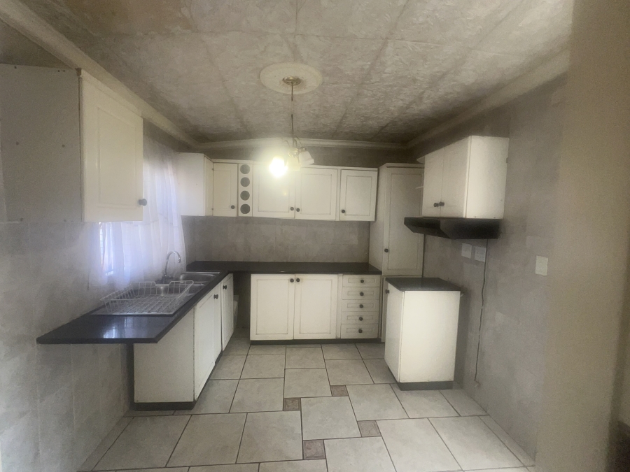 1 Bedroom Property for Sale in Orlando West Gauteng