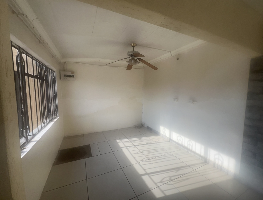 1 Bedroom Property for Sale in Orlando West Gauteng