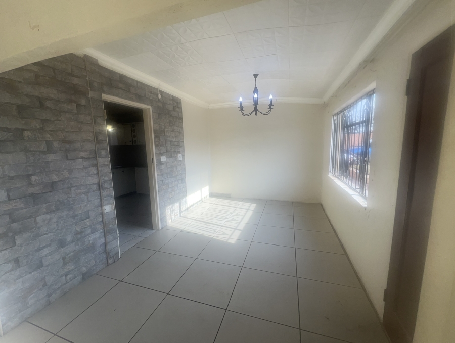 1 Bedroom Property for Sale in Orlando West Gauteng