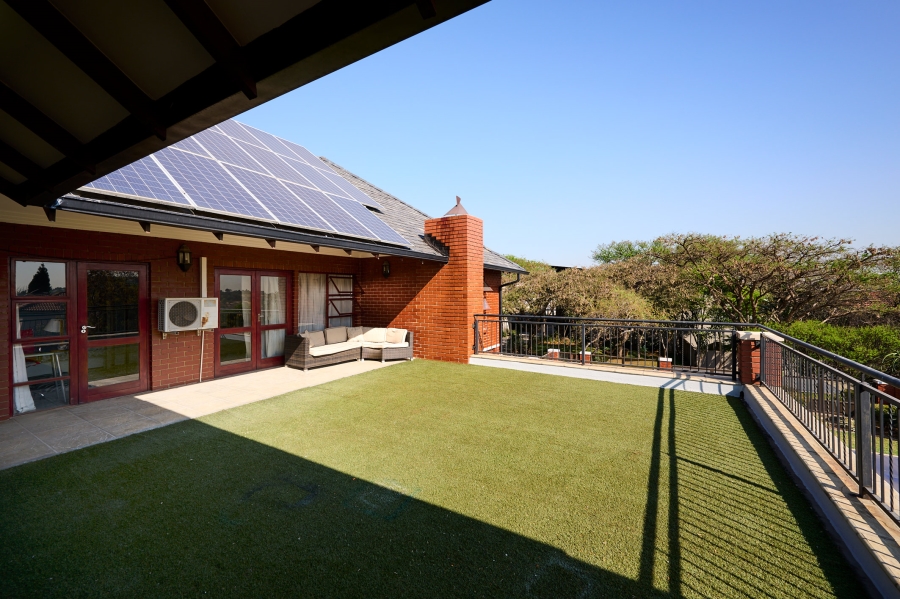 5 Bedroom Property for Sale in Carlswald North Estate Gauteng