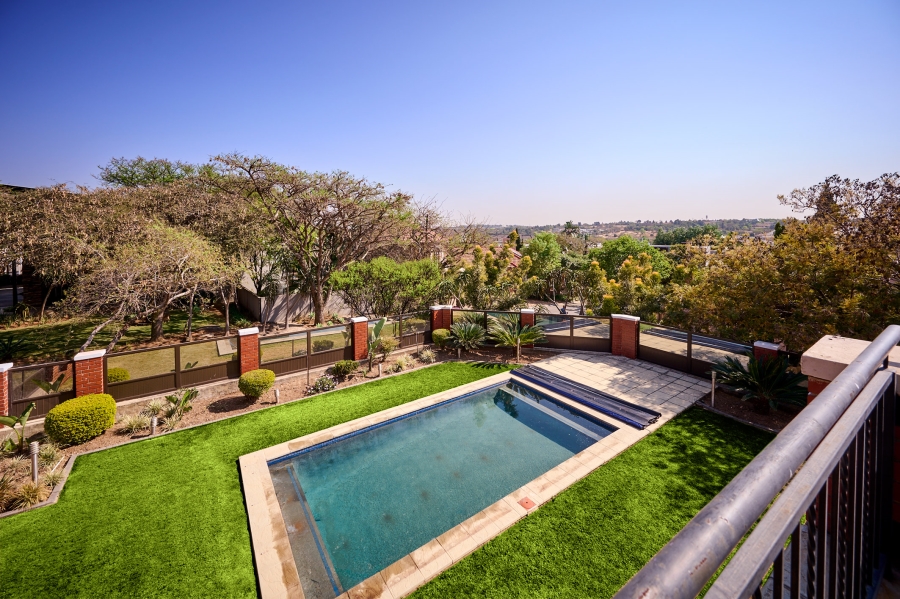 5 Bedroom Property for Sale in Carlswald North Estate Gauteng
