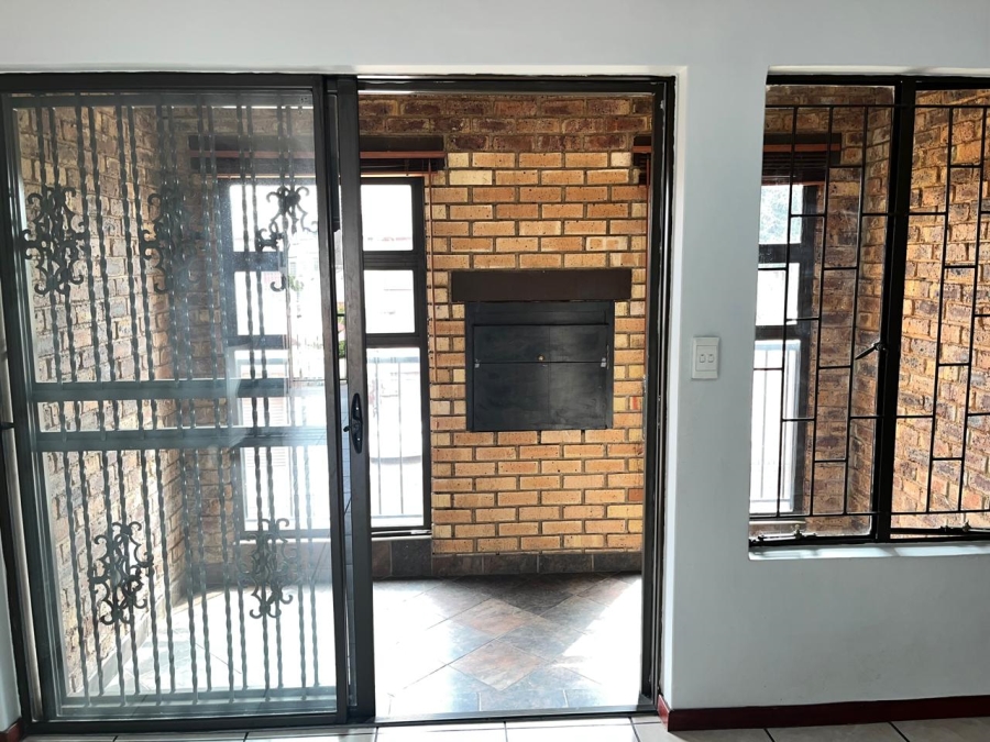 3 Bedroom Property for Sale in Oriel Gauteng