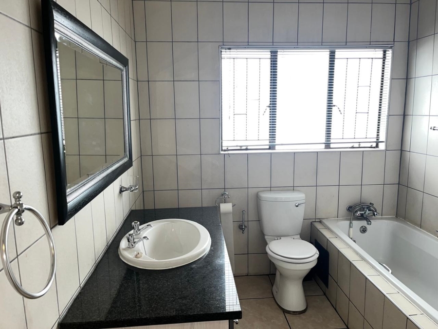 3 Bedroom Property for Sale in Oriel Gauteng