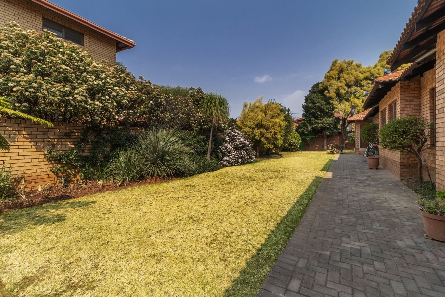 4 Bedroom Property for Sale in Moreleta Park Gauteng