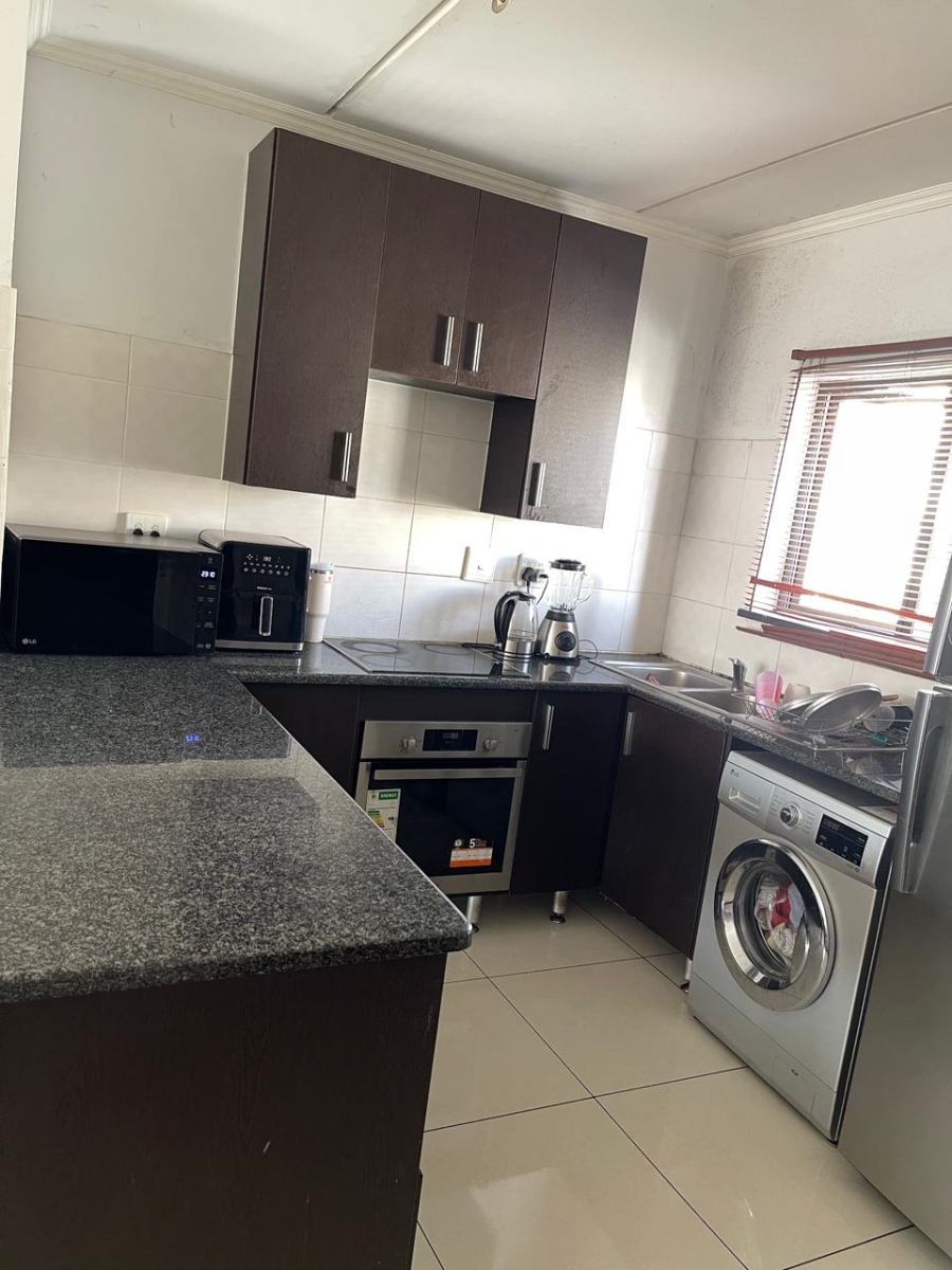 2 Bedroom Property for Sale in Noordwyk Gauteng