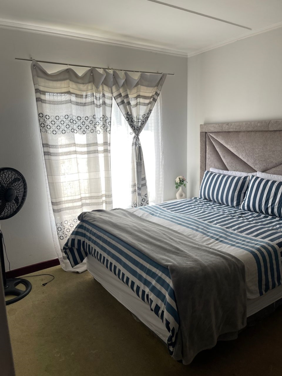 2 Bedroom Property for Sale in Noordwyk Gauteng
