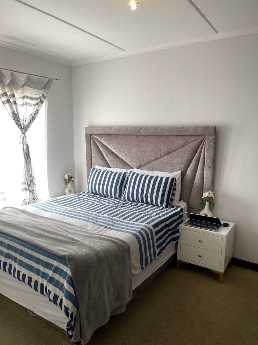 2 Bedroom Property for Sale in Noordwyk Gauteng