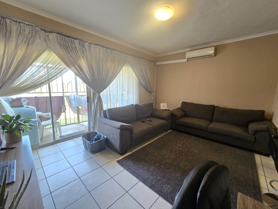 2 Bedroom Property for Sale in Wentworth Park Gauteng
