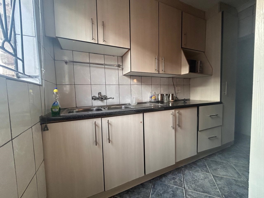 To Let 3 Bedroom Property for Rent in Danville Gauteng