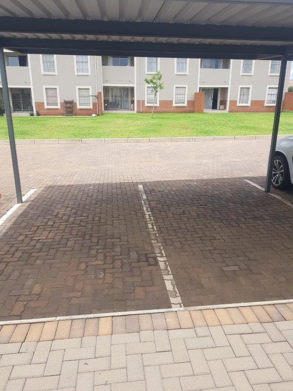 To Let 3 Bedroom Property for Rent in Monavoni Gauteng