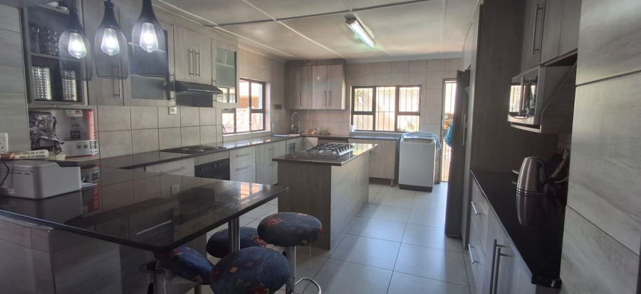 3 Bedroom Property for Sale in Newlands Gauteng