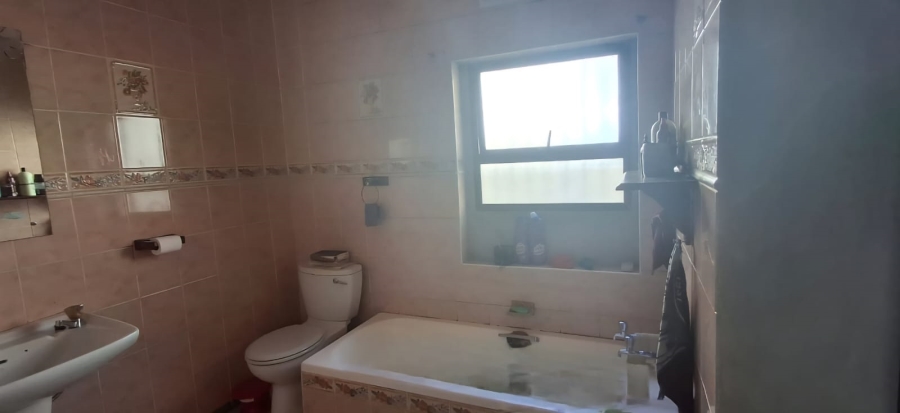 3 Bedroom Property for Sale in Newlands Gauteng