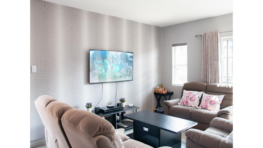 2 Bedroom Property for Sale in Halfway Gardens Gauteng