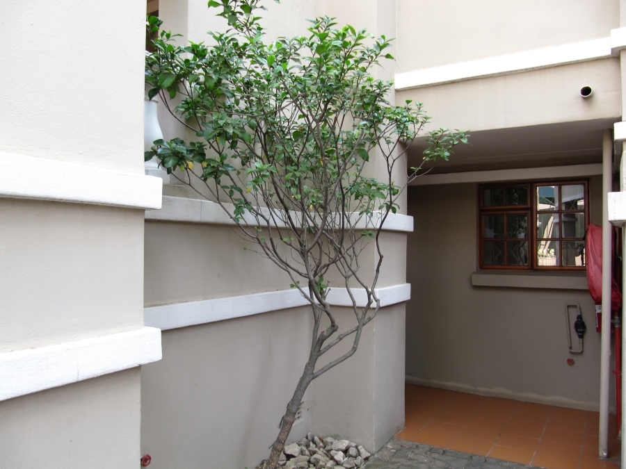 To Let 2 Bedroom Property for Rent in Hyde Park Gauteng