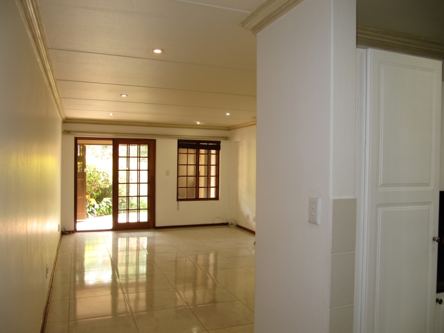 To Let 2 Bedroom Property for Rent in Hyde Park Gauteng