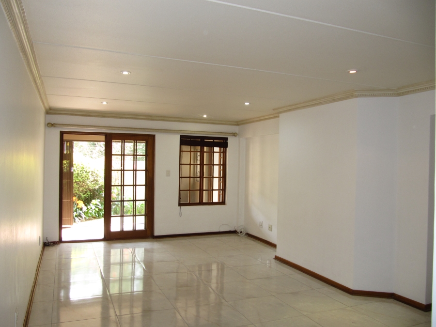 To Let 2 Bedroom Property for Rent in Hyde Park Gauteng