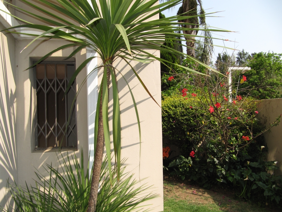To Let 2 Bedroom Property for Rent in Hyde Park Gauteng