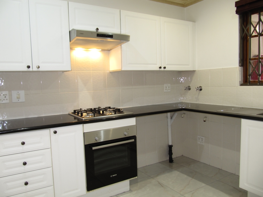 To Let 2 Bedroom Property for Rent in Hyde Park Gauteng