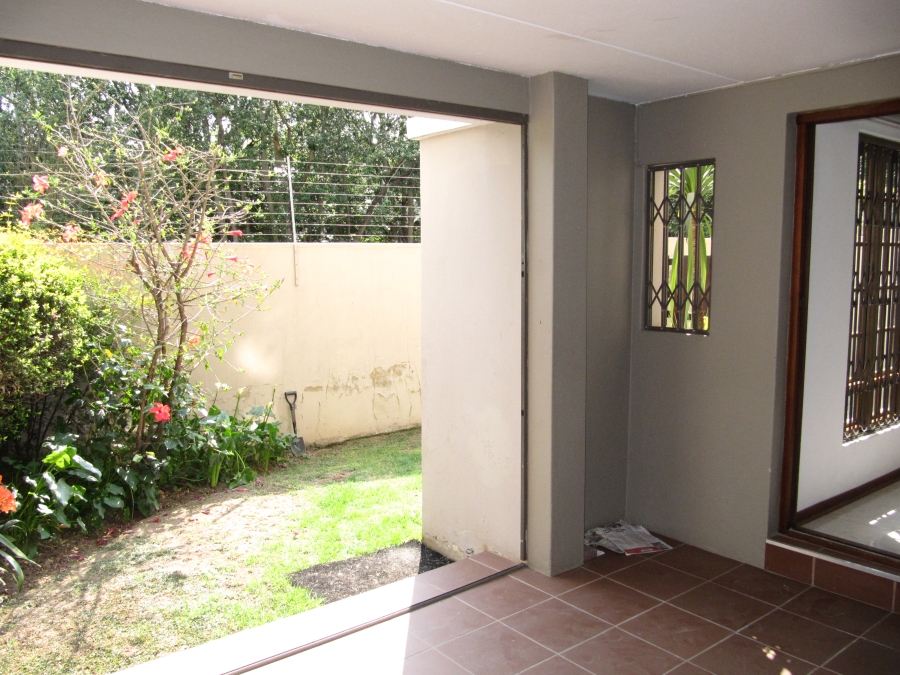 To Let 2 Bedroom Property for Rent in Hyde Park Gauteng