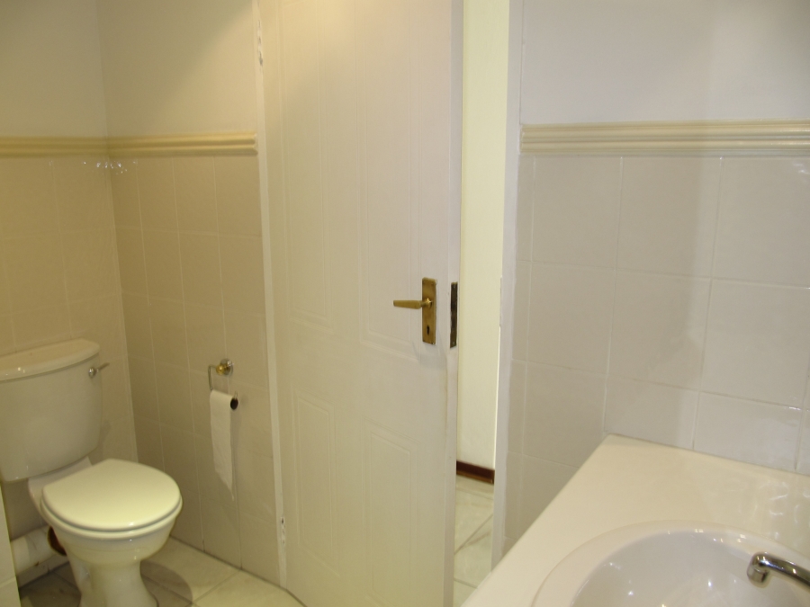 To Let 2 Bedroom Property for Rent in Hyde Park Gauteng