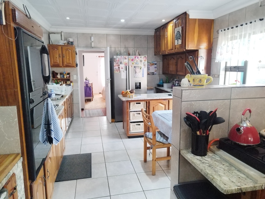 4 Bedroom Property for Sale in Birchleigh Gauteng