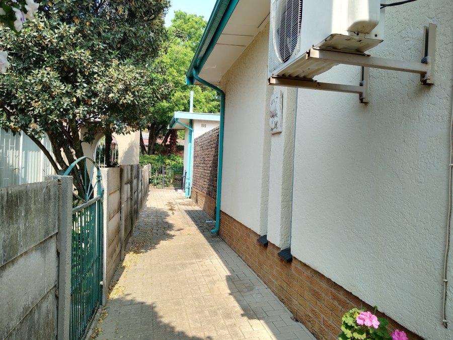 4 Bedroom Property for Sale in Birchleigh Gauteng