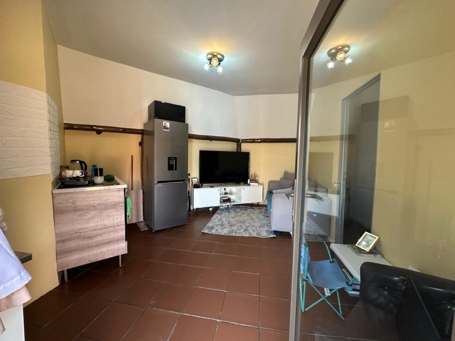 To Let 1 Bedroom Property for Rent in Homestead Gauteng
