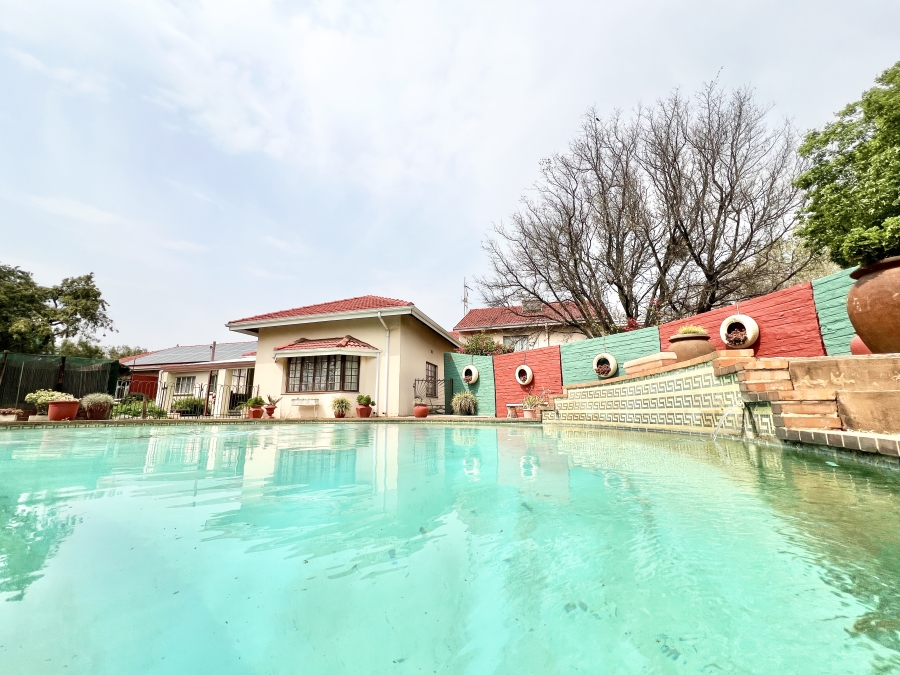 4 Bedroom Property for Sale in Knoppieslaagte Gauteng