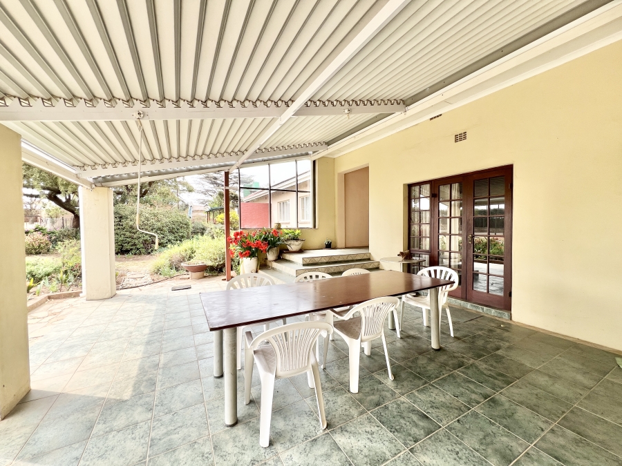 4 Bedroom Property for Sale in Knoppieslaagte Gauteng