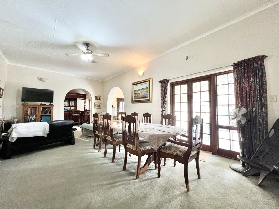 4 Bedroom Property for Sale in Knoppieslaagte Gauteng