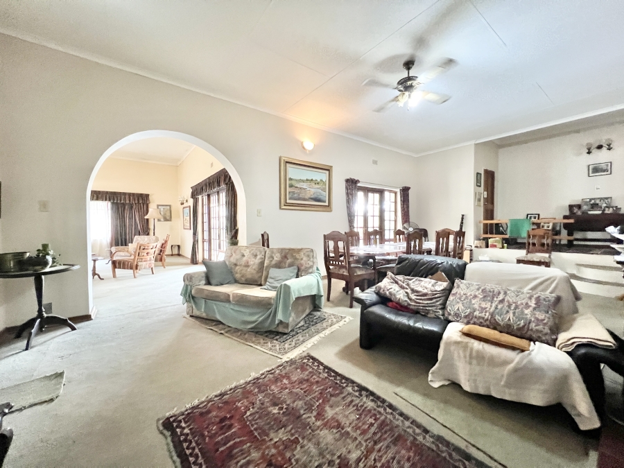 4 Bedroom Property for Sale in Knoppieslaagte Gauteng