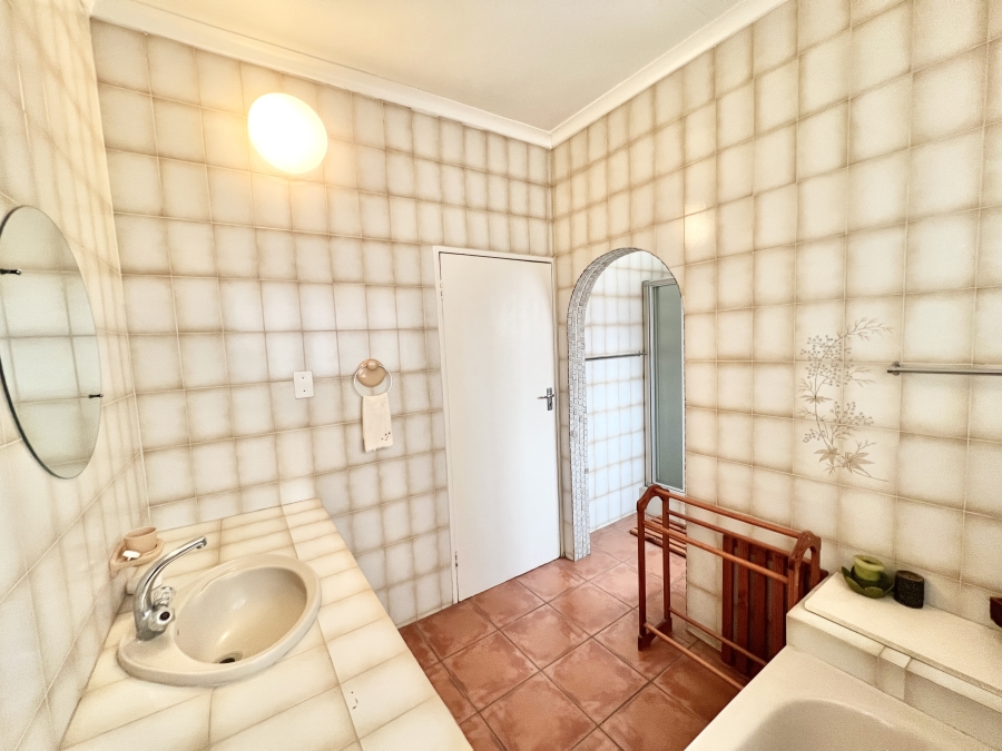 4 Bedroom Property for Sale in Knoppieslaagte Gauteng