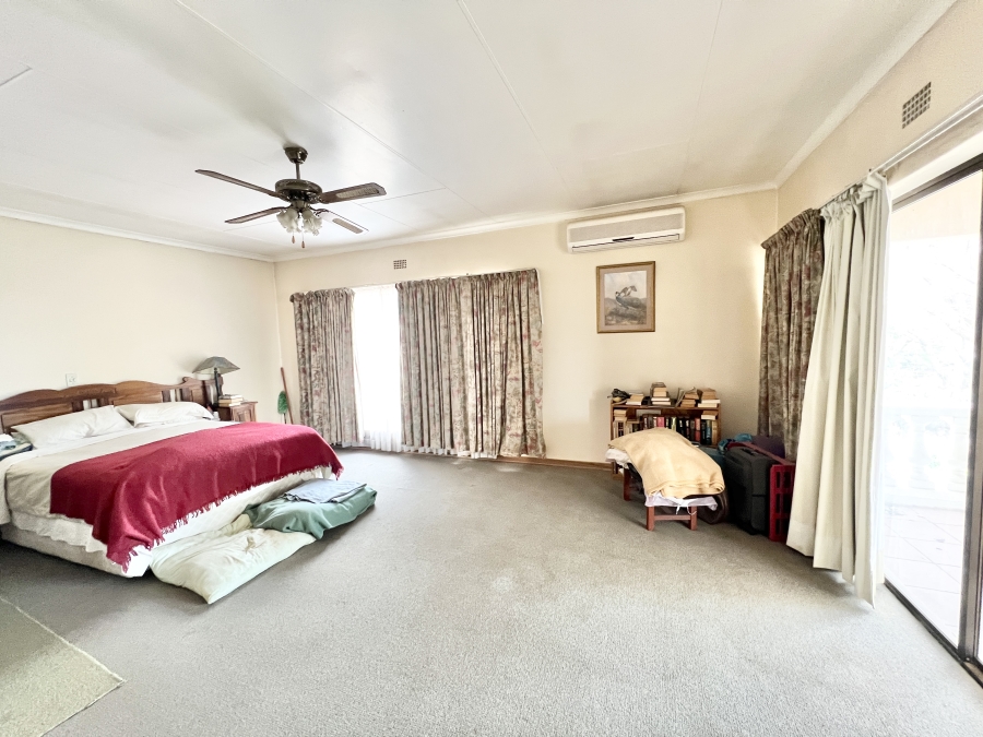 4 Bedroom Property for Sale in Knoppieslaagte Gauteng