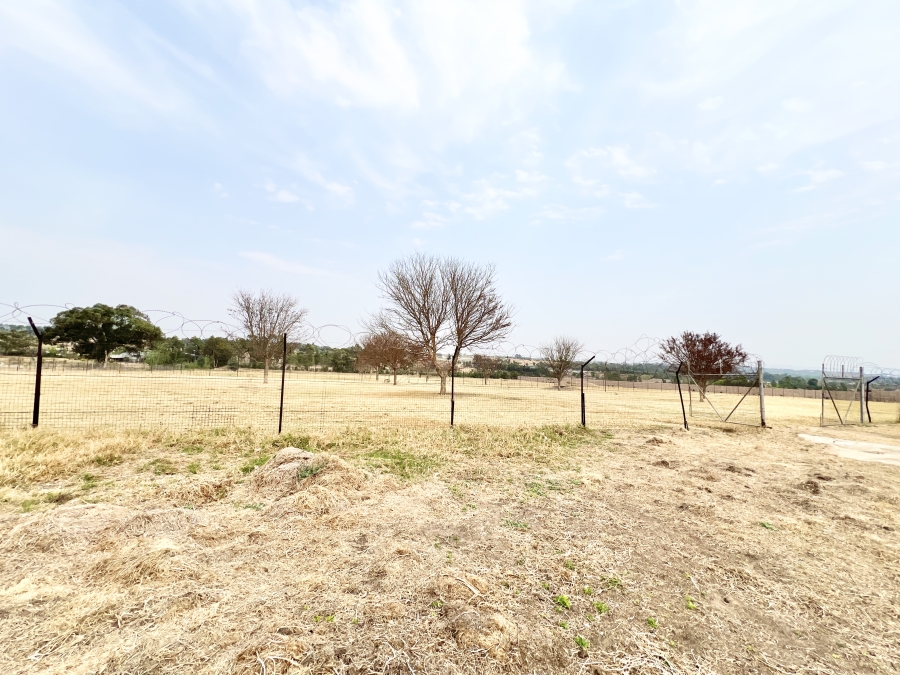 4 Bedroom Property for Sale in Knoppieslaagte Gauteng
