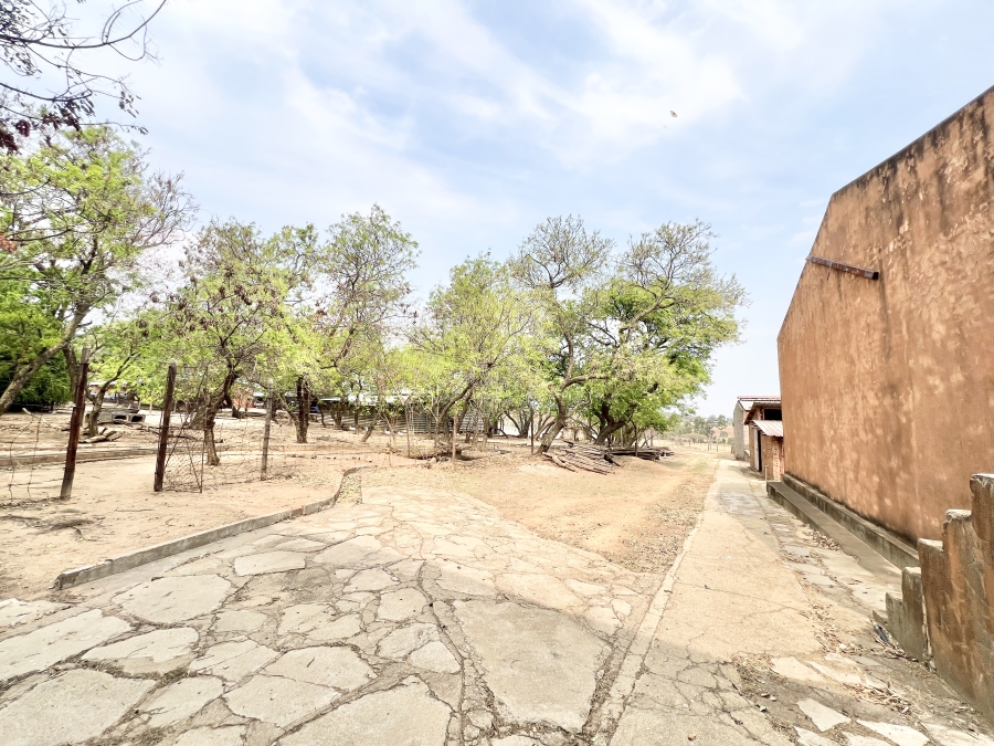 4 Bedroom Property for Sale in Knoppieslaagte Gauteng